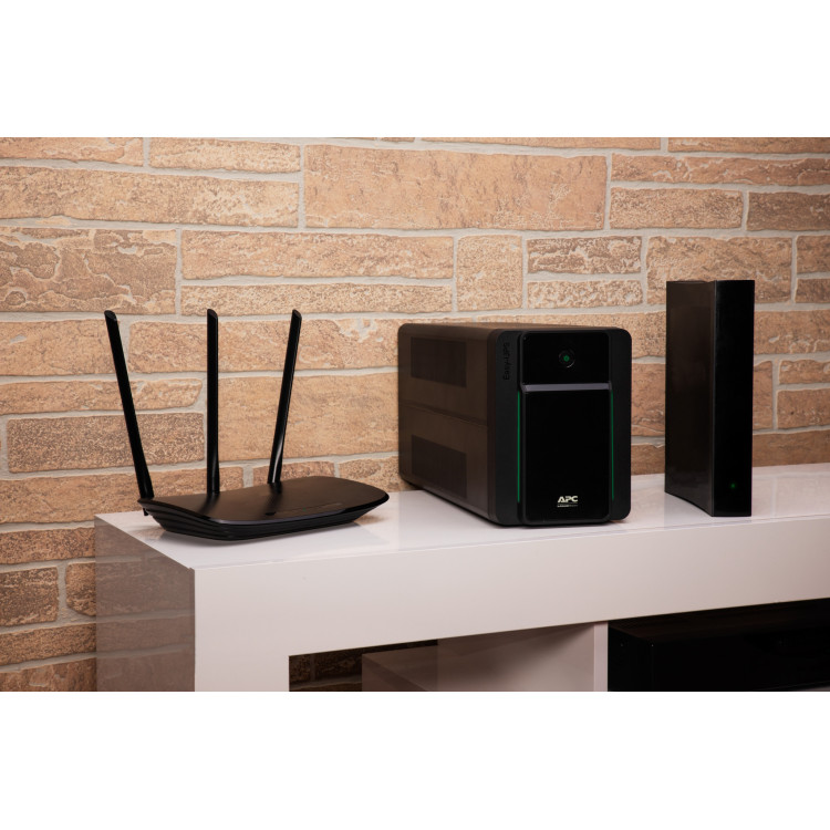 APC Easy UPS Linha interativa 1,2 kVA 650 W 6 tomada(s) CA